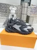 Runner Tatic Erkekler Tasarımcı Koşu Ayakkabı Lüks Eğitmen Spor Sabunları Günlük Gerçek Deri Örgü Nefes Alabilir Moda Premium Eğitim Spor Sneaker 8 Renk