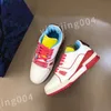 2023 Nya Hot Luxurys tjocka solade casualskor Kvinnor reser läder snörning sneaker cowhide mode lady designer löpande tränare män sneakers storlek 39-44 rd1011