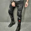 Jeans maschile maschile europeo europeo americano slim jeans jeans mid elastic pantaloni ricamati pantaloni hip hop pantaloni motociclistici 230814