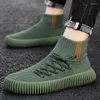 Botas 2023 Fashion Men Sneaker Mesh Agranable zapatos casuales transpirables Hombres al aire libre zapato liviano Vulcanizar calcetín