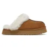 Projektant bootów Tasman Kapcieczki Chesut Furry Furry Slajdy Schotki Mule Kobiety Ultra Mini Buto Boots Slip-on Puszysty zamsz Slipper