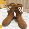 Kvinnor Wool Boots Designer Warm Winter Snow Boots Brand Ladies Furry Outdoor Shoes Cotton Boot