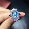 Clusterringe modische Persönlichkeit elegant quadratisch natürlicher blauer Topaz Edelstein Ring S925 Silbere Edelstein Frauenparty Geschenkschmuck Schmuck