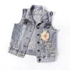 Kvinnor Vests Diamond Incrusted Flower Denim Vest Croped Sleeveless Top Korean Fashion Streetwear Designer Coat Trendy Waistcoat 230815