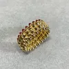 2023 Designer Luxury Jewelry Unisex Ring Personlig punk lyxvarumärke Stor bred nit Ring bröllopspremiumsmycken