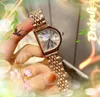 Specialform Romerska nummer Tank Dial Quartz Movement Watch Women Classic Popular Style Bus.