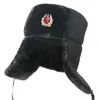 トラッパーの帽子男子冬のソビエトバッジレイフェン帽子ロシアウシュハンカハットアウトドアウォームフェイクフェイクウサギ毛皮風の雪キャップ230815