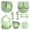 Cups Derees Uitrusting 8 stks Baby Zachte Siliconen Bib Dish Suction Cup Bowl Dinner Bord Vork Lepel Set Non Slip Food Grade Kinderen Bak BPA Gratis 230814