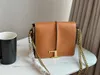 New Women Underarm Bag Chain Strap Crossbody Bags Luxury Gold Buckle Designer Women Handbag Baguette Bags