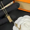 Модное ожерелье Дизайн Love Подвеска для женщин Позолоченный дизайнерский бренд 2023 Лето Новая девушка Подарок Рождественское ожерелье Ювелирные изделия из нержавеющей стали