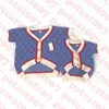 파란색 편지 애완 동물 스웨터 카디건 V 목 애완 동물 코트 개가 의류 패션 개 스웨트 니트 코트 192t