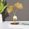 Titulares de velas 1pcs mini nórdicos de ouro de ouro de ouro criativo de pires simples de pires geométricos decoração de mesa de xícara romântica