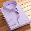 Mens Casual Shirts Classic långärmad solid randig klänning Male Pocket Formal Business Standard Fit Office Social Shirt Clothes 230815