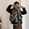 スカーフデザイナー冬のカシミアスカーフ女性のショールアンドラップヒジャーブ太い毛布の女性