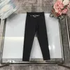 Tasarımcı Çocuk Giyim Sıradan Pantolon Düz Renk Tozluk Bebek Sweetpants Boyut 100-150 cm Bel Logo Baskı Çocukları Pantolon Aug03