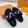 Zapatillas ASEO Slippers planas de laninilla ASA COALLA COMO COMOLO COMO Mujer zapatos de lana de piel en relieve Tobogán para mujeres con caja Sandalias de tobogán de invierno de nylon lujo I J230815