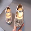 Sneakers Girls Shoes High Heel Dance Performance Pearlescent Mary Jane Bow Party Show Children Leather Spring 138R 230814