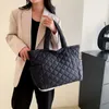 Shoulder Bags Cotton jacket bag for women 2023 new Korean Lingge portable tote bag light down bag nylon large bag commuting bag one shoulderstylishdesignerbags