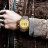 腕時計の腕時計2023ファッションクォーツメンズウォッチブラックバンドクリエイティブダイヤルビッグサイズの防水性男性ミラーハードレックスマン時計