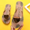Pantofole usurano nuove pantofole donne clip piedi estivi infradito a infrasoli alla moda femminile di pesca peach slide piatto x230519