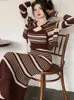 Arbeitskleider ZAWFL Women Sets 2023 Herbst Korea Elegantes Temperament Damen Farbe Matching Striped Strick -Strickjacke Kleid Anzug