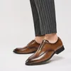 Zapatos de vestir brogue hombres formales de moda de cuero de cuero pisos genuinos retro del pie oxford calzado masculino Zapatos 230814