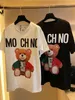 Designer Moscino Women Shirt Summer Brands Luxury Brands Graphic Cartoon Bear Cotton Round Neck Round Round Per per esterno Moschin Moschin Felputta da donna Tops Moschinno 90