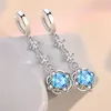 Pendientes de aro Kofsac Flower for Women Fashion Elegant Circón Azul Blanco Blanco Luz Long Light Luxury 925 Sterling Silver Ear Jewelry