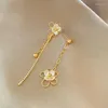 Pendientes de semental 2023 Personalidad Asimétrica Cute Flower Temperamento de lujo de mujeres Fashion Simple All-Match Jewelry Gift Tendencia