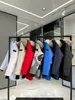 Mens Tasarımcısı Parker Ceket Kış Kış Sıcak Rüzgar Geçirmez Malzeme S-5XL Asya Boyut Çift Modeller Yeni Giyim Şapka Çıkarılabilir CPCB