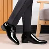 Платье обуви кожа для мужчин бизнес -мода заостренная пальца на низком каблуке свадьба удобная Slipon Loafers 230814