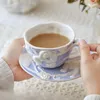 Mokken British Tea Cup Set retro reliëfcoffeed servies Kettel en Dish Home Supplies European Court Style Kitchen Ware Gift 230815