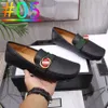 Top G Sapatos casuais clássicos masculinos 100% autênticos caçadores de fivela de metal sapatos de couro letra letra plana homens Princetown Men pisando mocassins preguiçosos tamanho 38-46