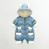 Down Coat 2023 Geboren babymeisjeskleding Winter Snowsuit plus fluweel dikke jongens jumpsuit 0 3 jaar Romper Boy overalls peuter 230814