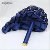 Fiori del matrimonio Eillyrosia Navy Blue Bouquet per sposa Satina Gioielli Rosa Spettatura Cascata di seta artificiale