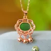 Hanger kettingen Natural Green Jade Lock ketting Echt hetian Jades Nephrite Wit Zirgeverte Longevity Lock Pendant Rose Gold kettingen vrouwen 230815