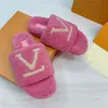 Designer slides Slippers Sandals Alphabet Designer Shoes Plush Autumn Winter Flat Sandals Solid Color Fuzzy Fluffy Slippers Women's Casual