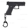 G45 Black Mini Gun Keychain 1 4 Miniature Gun Shape Pistol Keyring Pendant Ornament Present For Army Fan Model Collection T230816