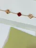 2023 Designer-Schmuck, modisches vierblättriges Kleeblatt-Charm-Armband, Perlmutt-Edelstahl-Schmuck, Van Clover für Frauen, Muttertag, Verlobungsschmuck, Geschenk