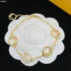 مصممي المجوهرات الفاخرة سوار سوار للسيدات أزياء حزام الحزام F Designer Gold Bracelets Classic Simpie Style Pendant G2308163BF