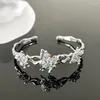Link Armbanden onregelmatige zilveren kleur vloeistof metalen maansteen vlinderarmband voor vrouwen trending product 2023 kpop paar geschenken y2k