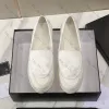 Дизайнерские туфли Женщины Loafer кожа