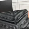 Sac à main de créateur Sac à bandoulière Sac à chaîne en cuir de luxe Sac à aisselles clouté pour femme recommandé par les stars de célébrités d'Internet