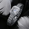 Нарученные часы роскошные дамы смотрят Quartz Fashion Top Brand Original Women Watchs с атмосфером квадратных браслетов.