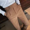 Herrbyxor design män hög midja byxor solid England Business Casual Suit Pants Belt rak Slim Fit Bottoms White Clothing 230815