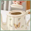 Tassen Europa Tee Tasse und Untertassen Set Keramik Becher Kaffee mit Dessertplattenlöffel Insektengetränks -Tore -Espresso -Tassen 230815