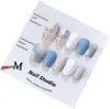 False Nails EMMABEAUTY Minimalist Relief Press su un gel semplice ed elegante ottiene un aspetto grazioso sofisticato