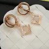 Luxe dames oorbellen ontwerper eenvoudig 18k gouden vergulde hangletter Vintage oorbellen vergulde gouden parel gebroken diamant oorrang