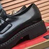 مصمم Loafer Man Monolith الجلود السوداء متسكعون منصة فستان أحذية براءة اختراع moccasins مكتنزة حذاء رياضة نبيل