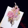 Stift broscher broscher för kvinnor 925 lyx rose blommor bukett kubik zirkonia boutonniere fina smycken tillbehör högkvalitativ brosch 230815